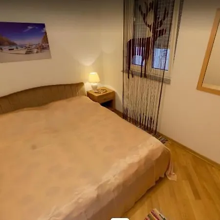 Luja Appartement *
