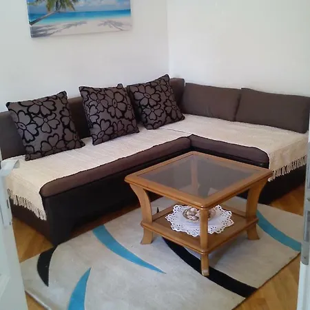 Apartman Luja *