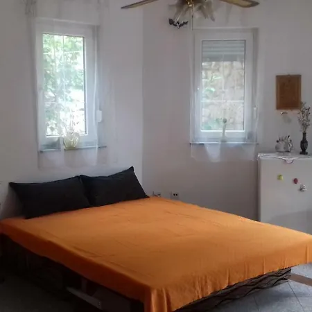 Apartment Luja